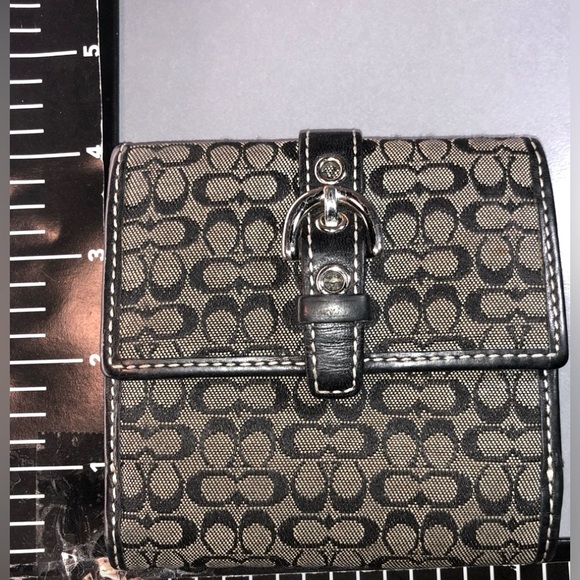WOW*SALE*Vintage Coach Buckle Bifold Wallet ** - Picture 3 of 10